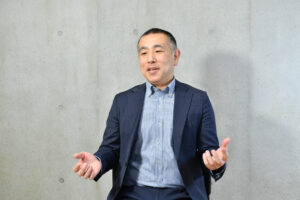 東京都の経営事項審査の専門家:行政書士法人スマートサイド代表の横内賢郎