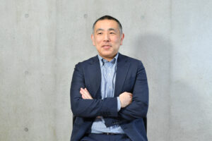 東京都の経営事項審査の専門家:行政書士法人スマートサイド代表の横内賢郎